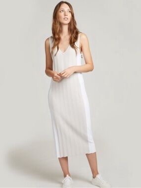 Autumn Cashmere Soft Ribbed V‑Neck Dress